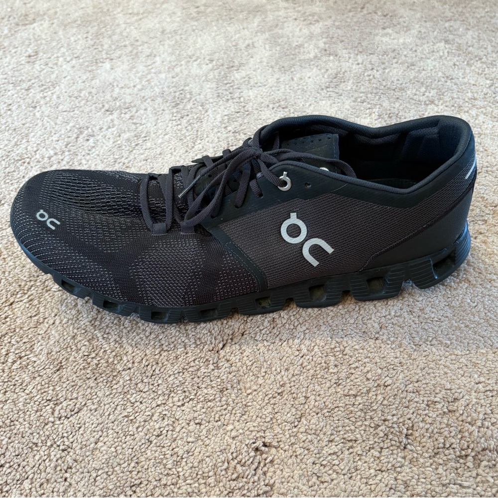 On Running Cloud X Sneakers - Picture 6 of 12